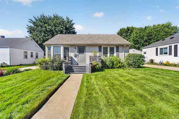 Homes For Sale - 1728 Russet<br/> Racine, WI 53406