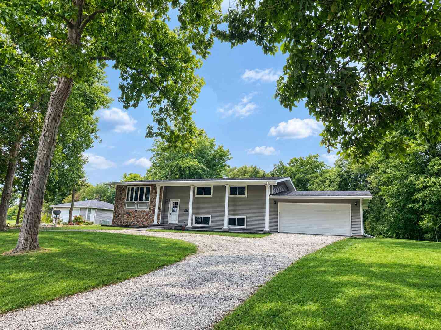 Homes For Sale - W3144 Thiesen<br/> Jefferson, WI 53137