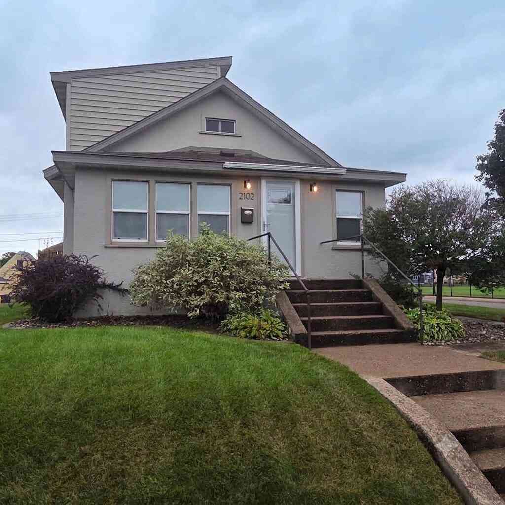 Homes For Sale - 2102 Denton<br/> La Crosse, WI 54601