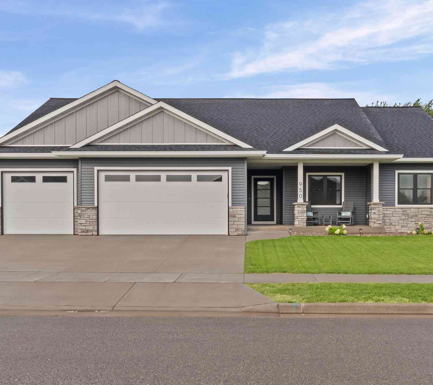 Homes For Sale - 950 Crockett<br/> Holmen, WI 54636