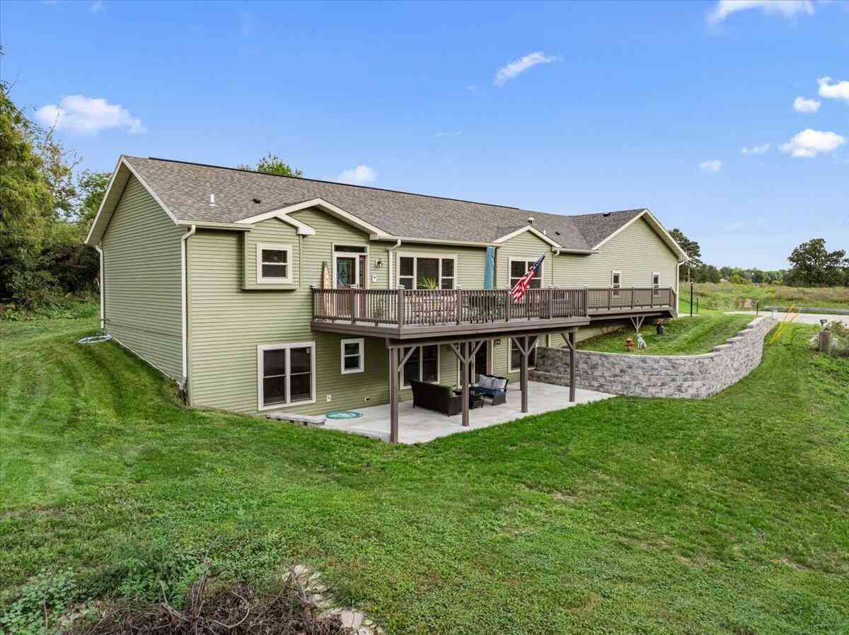 Homes For Sale - N1098 St Johns<br/> Dodge County, Ashippun, WI 53066