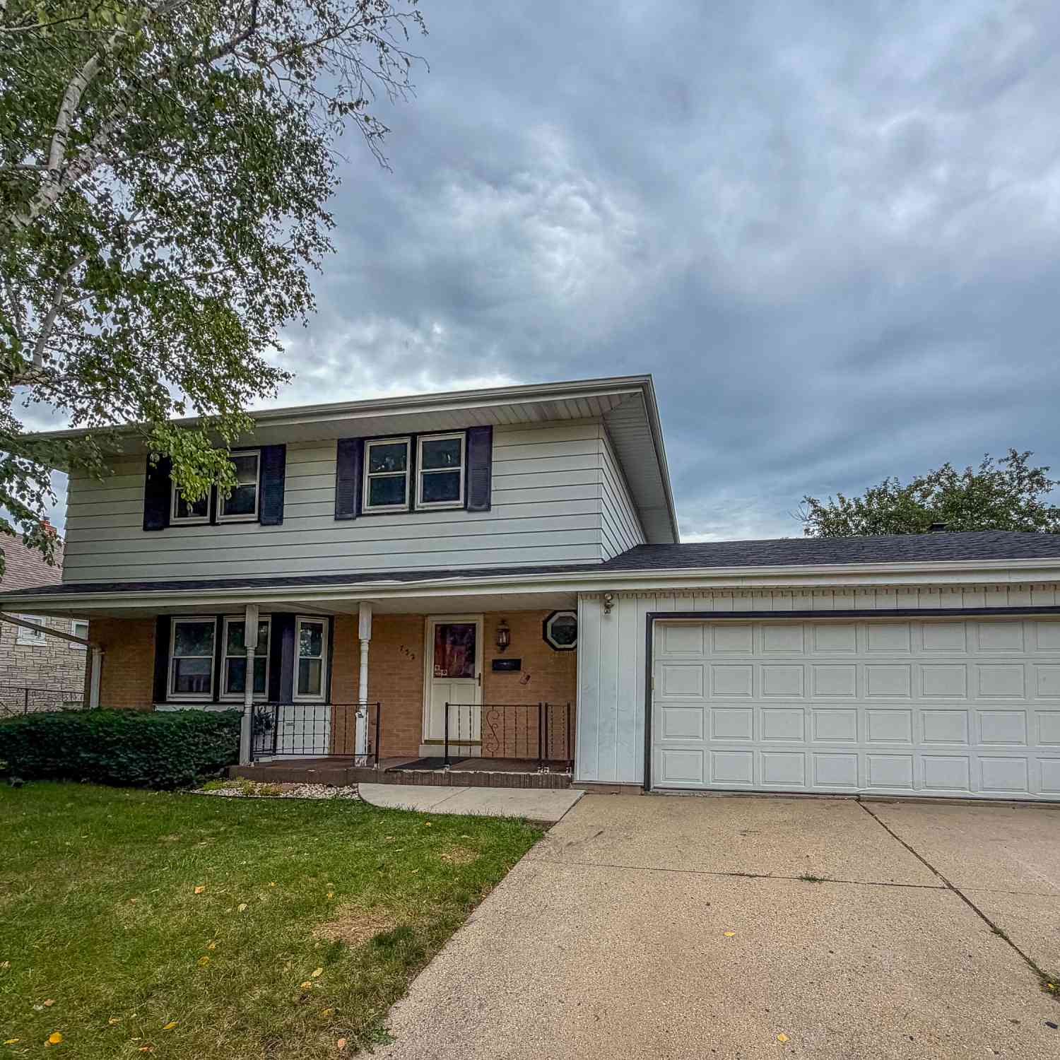 Homes For Sale - 732 S 96th<br/> West Allis, WI 53214