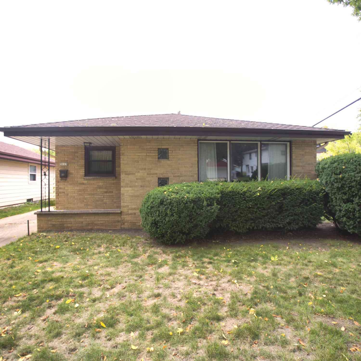 Homes For Sale - 3115 S 95th<br/> Milwaukee County, Milwaukee, WI 53227