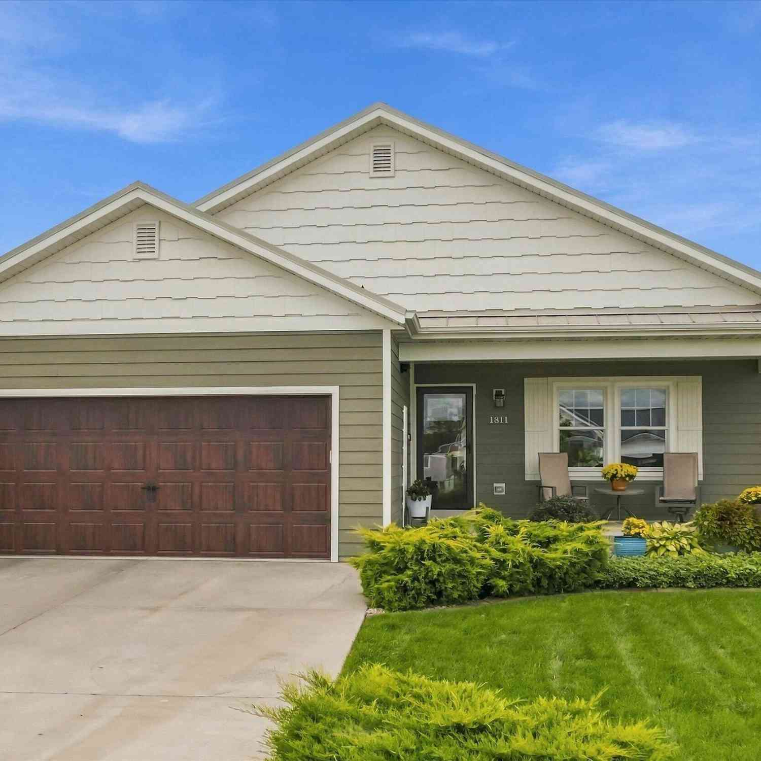 Homes For Sale - 1811 Farm View<br/> Port Washington, WI 53024