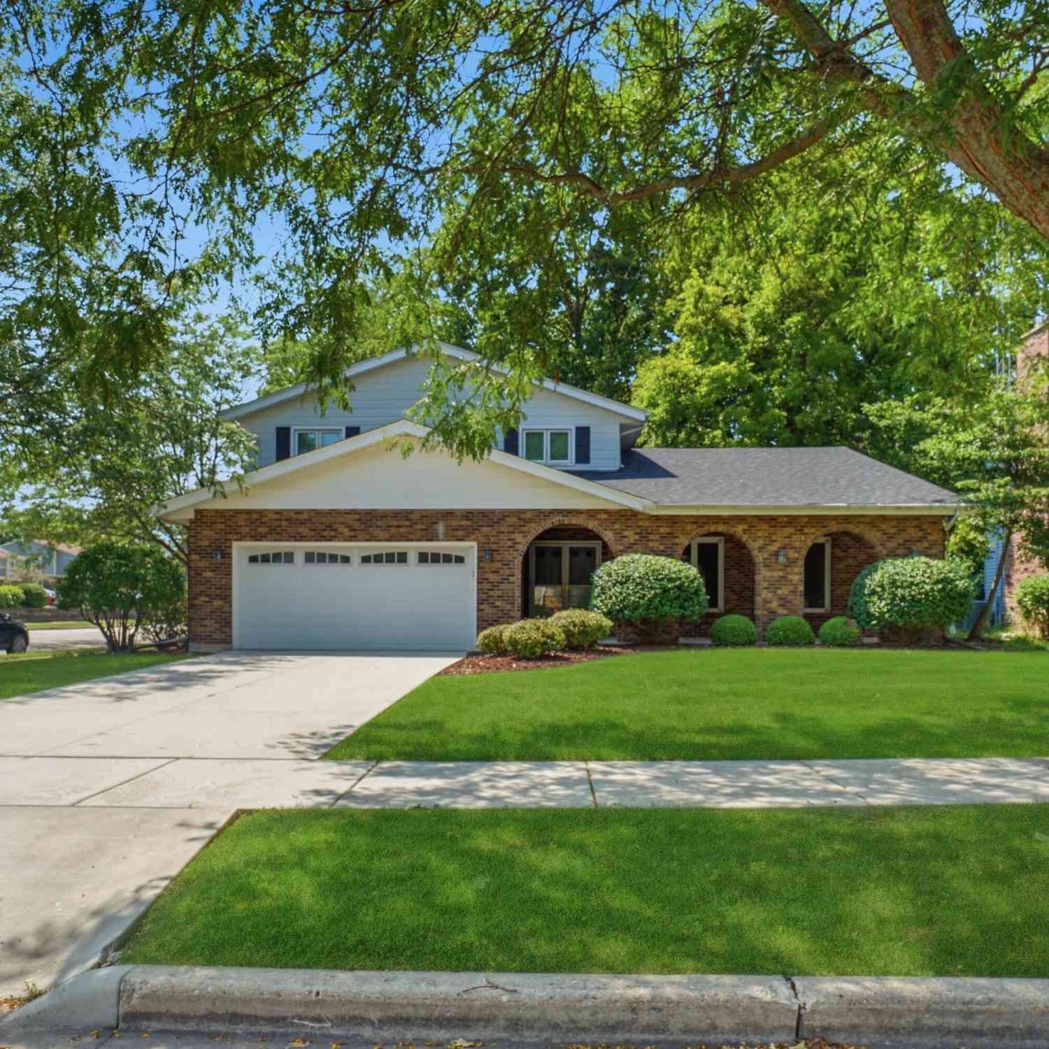 Homes For Sale - 1482 37th<br/> Kenosha, WI 53144