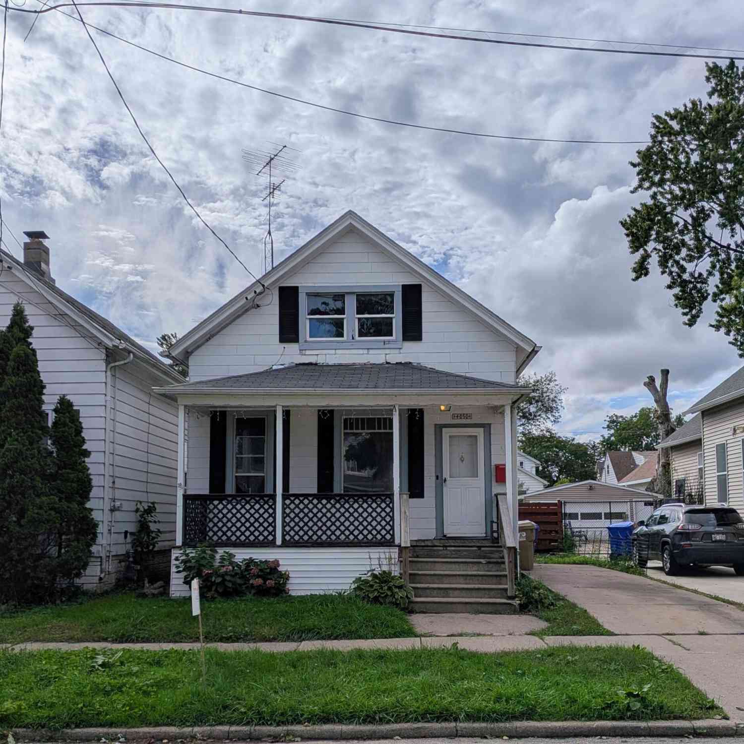 Homes For Sale - 4050 6th<br/> Kenosha, WI 53140