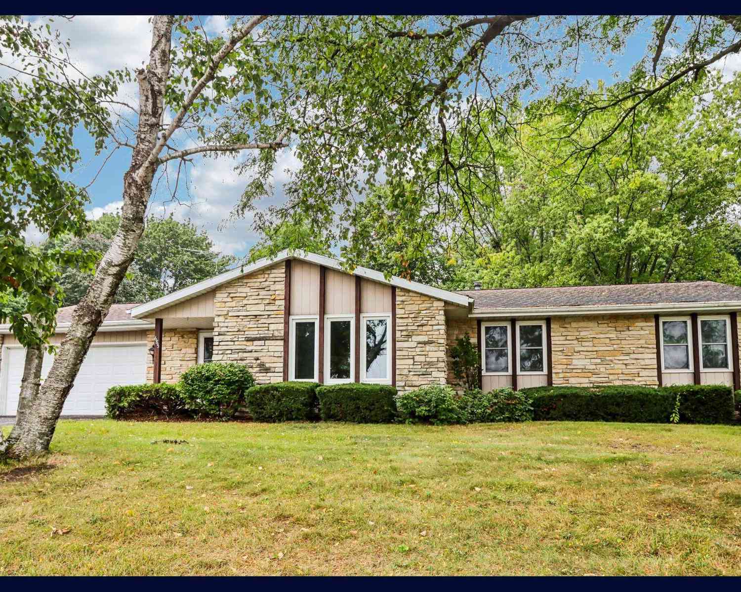 Homes For Sale - 685 Oak<br/> Jefferson, WI 53549