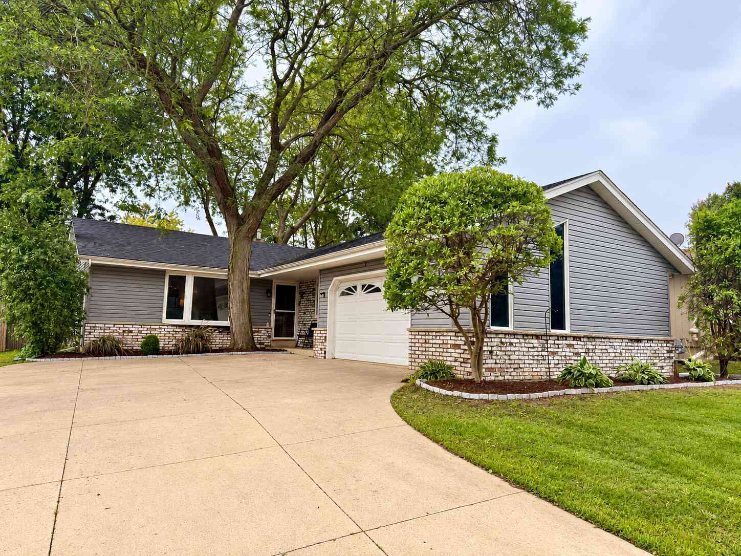 Homes For Sale - 4613 87th<br/> Kenosha, WI 53142
