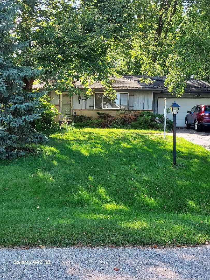Homes For Sale - 415 Catskill<br/> Brookfield, WI 53186