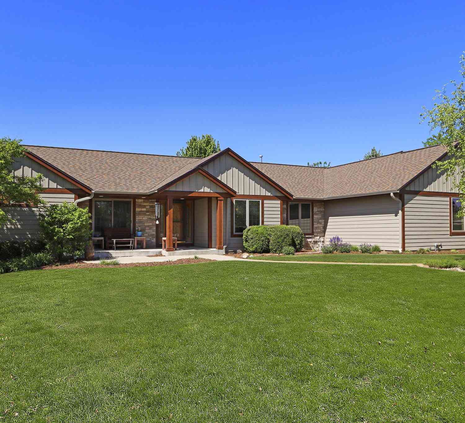 Homes For Sale - 6724 Horseshoe<br/> Burlington, WI 53105
