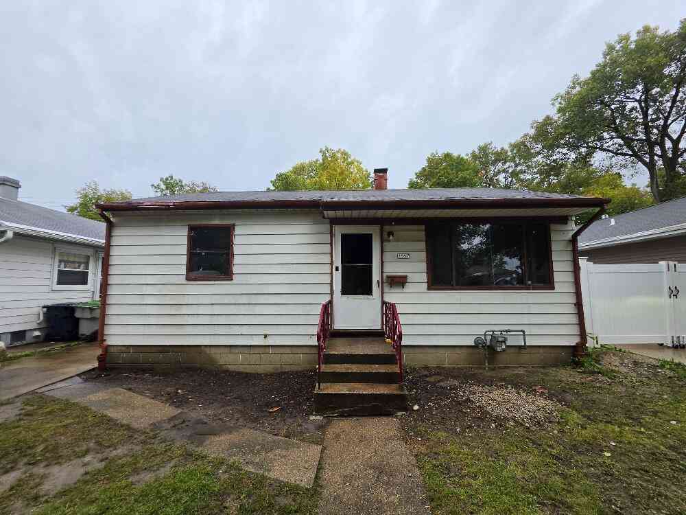 Homes For Sale - 3557 S 5th<br/> Milwaukee County, Milwaukee, WI 53207