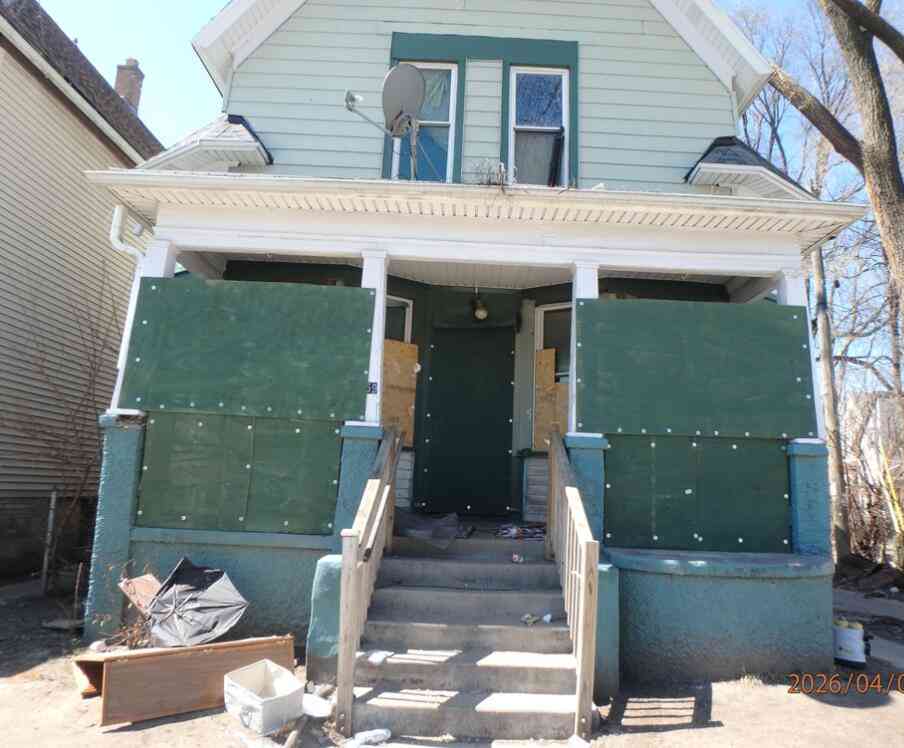 Homes For Sale - 2559 N 27th<br/> Milwaukee County, Milwaukee, WI 53210