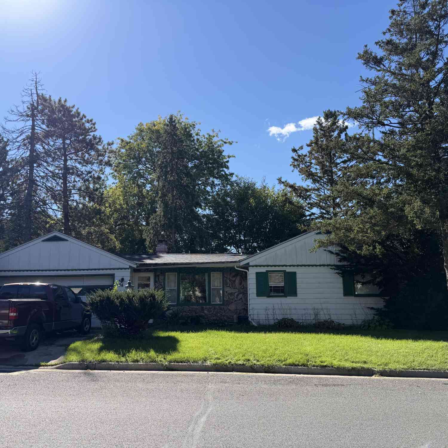 Homes For Sale - 654 Phoenix<br/> Delavan, WI 53115