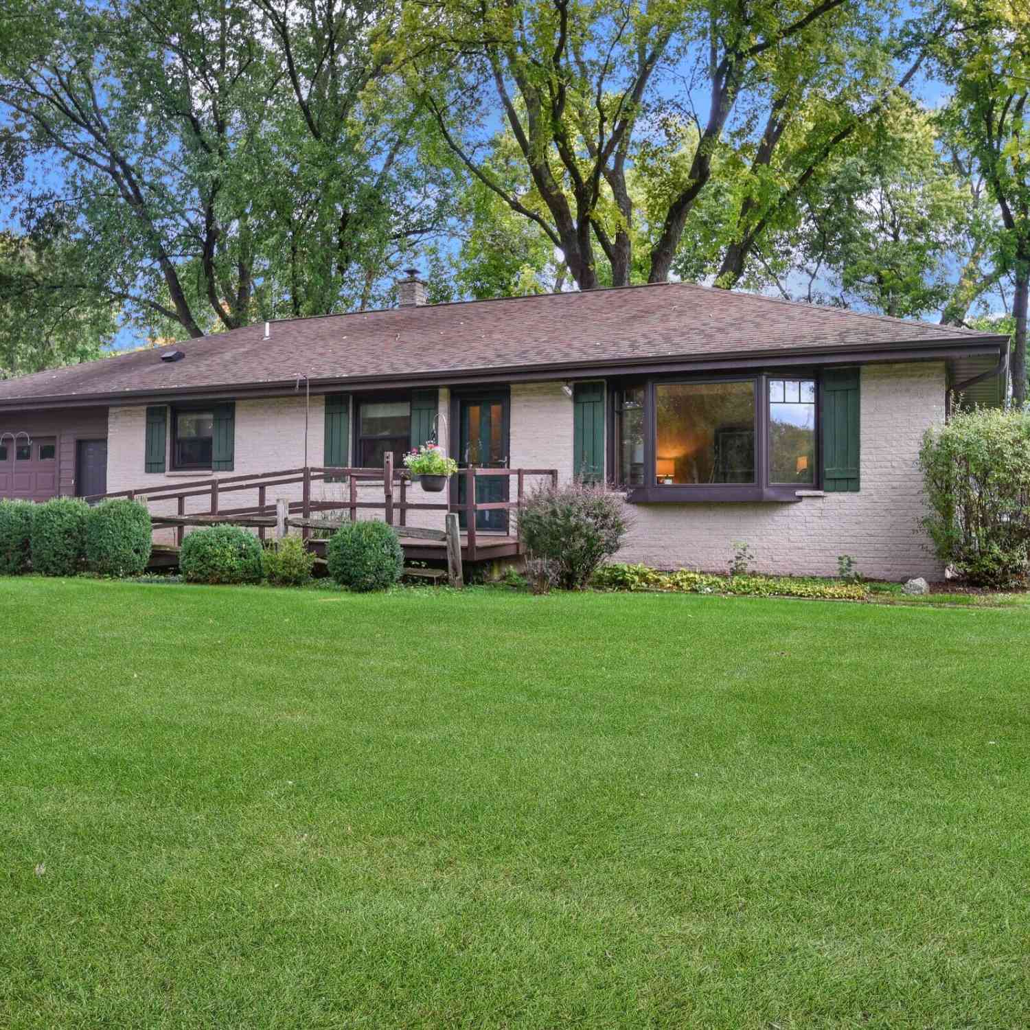 Homes For Sale - 1904 Chestnut<br/> West Bend, WI 53095