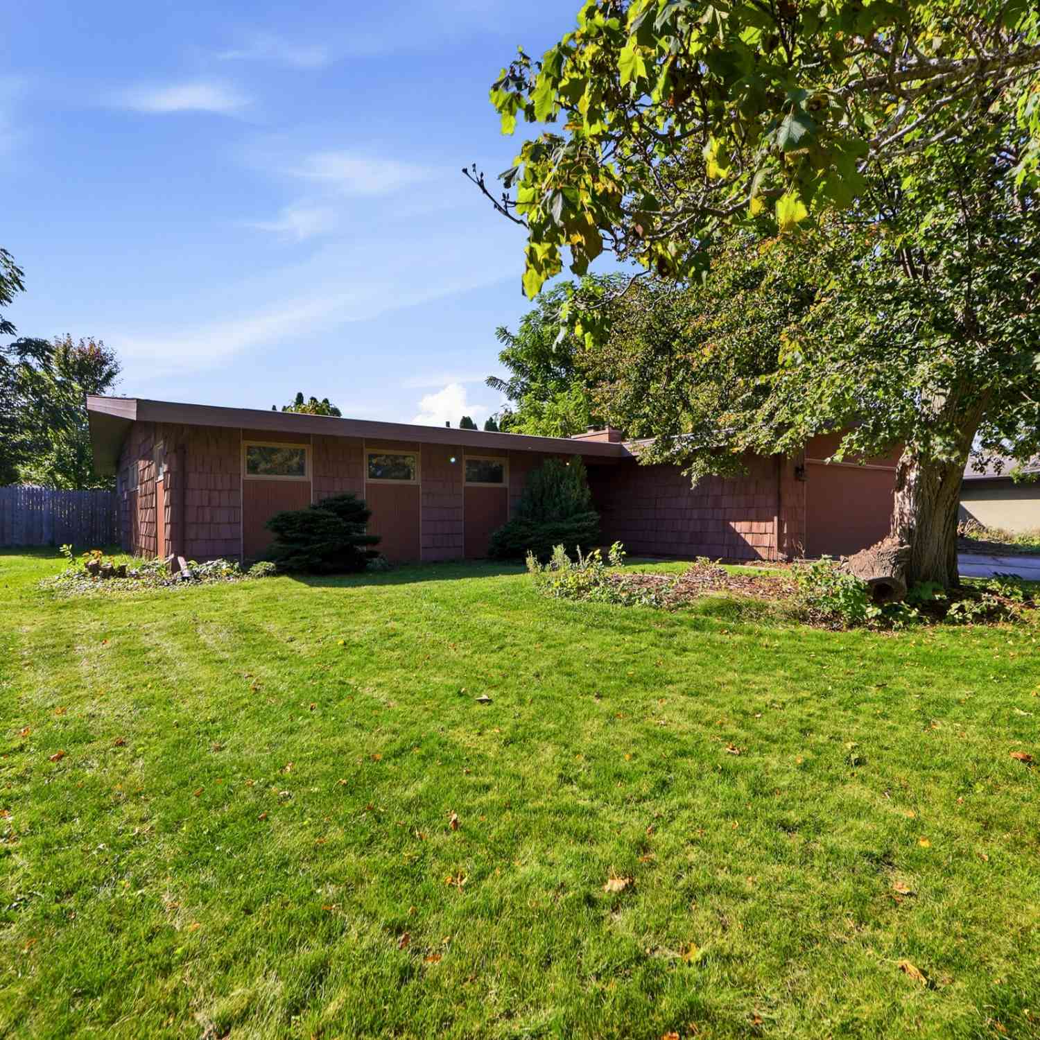 Homes For Sale - 1607 Kaufmann<br/> Sheboygan, WI 53081