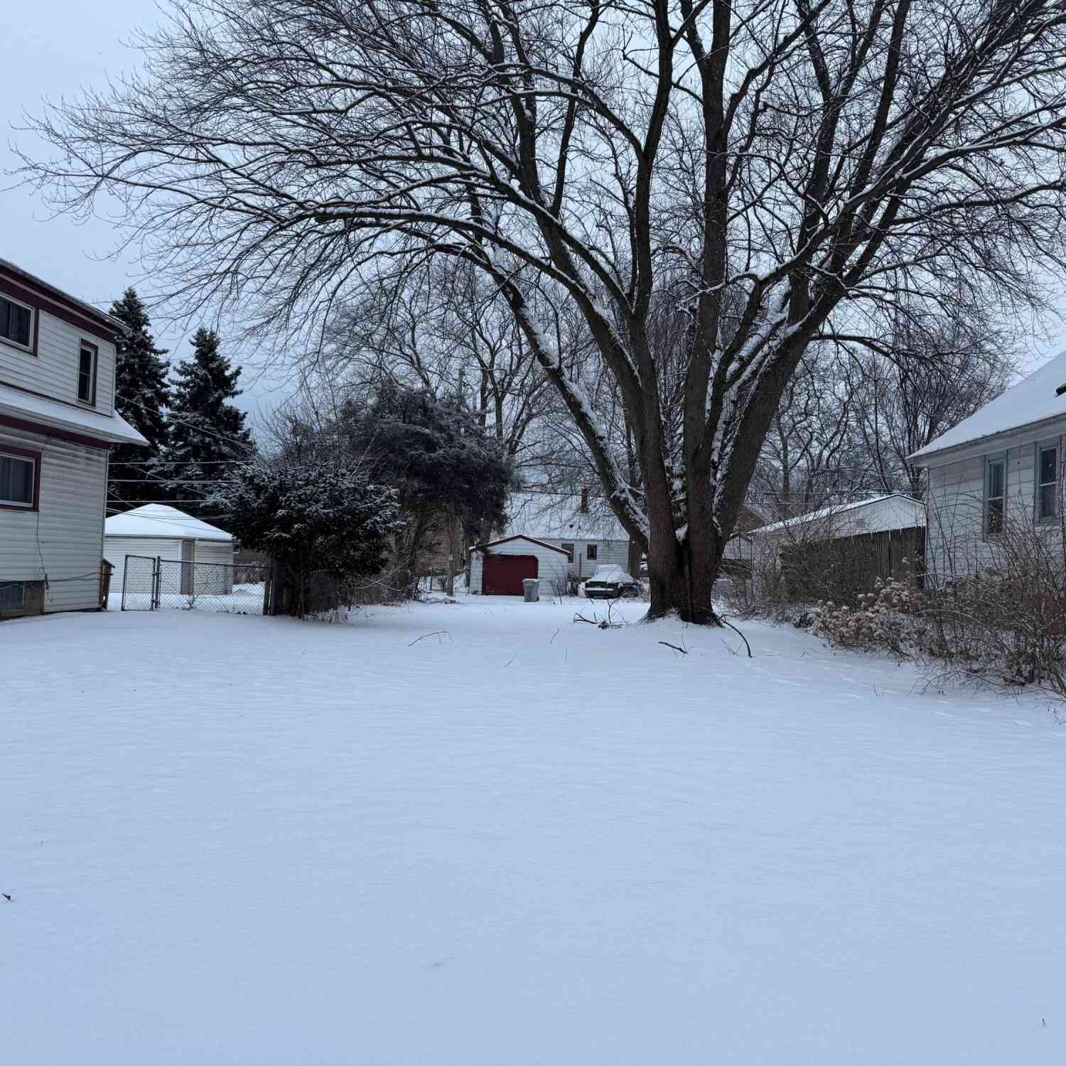 Vacant Land For Sale - 4352 N 17th<br/> Milwaukee, WI 53209