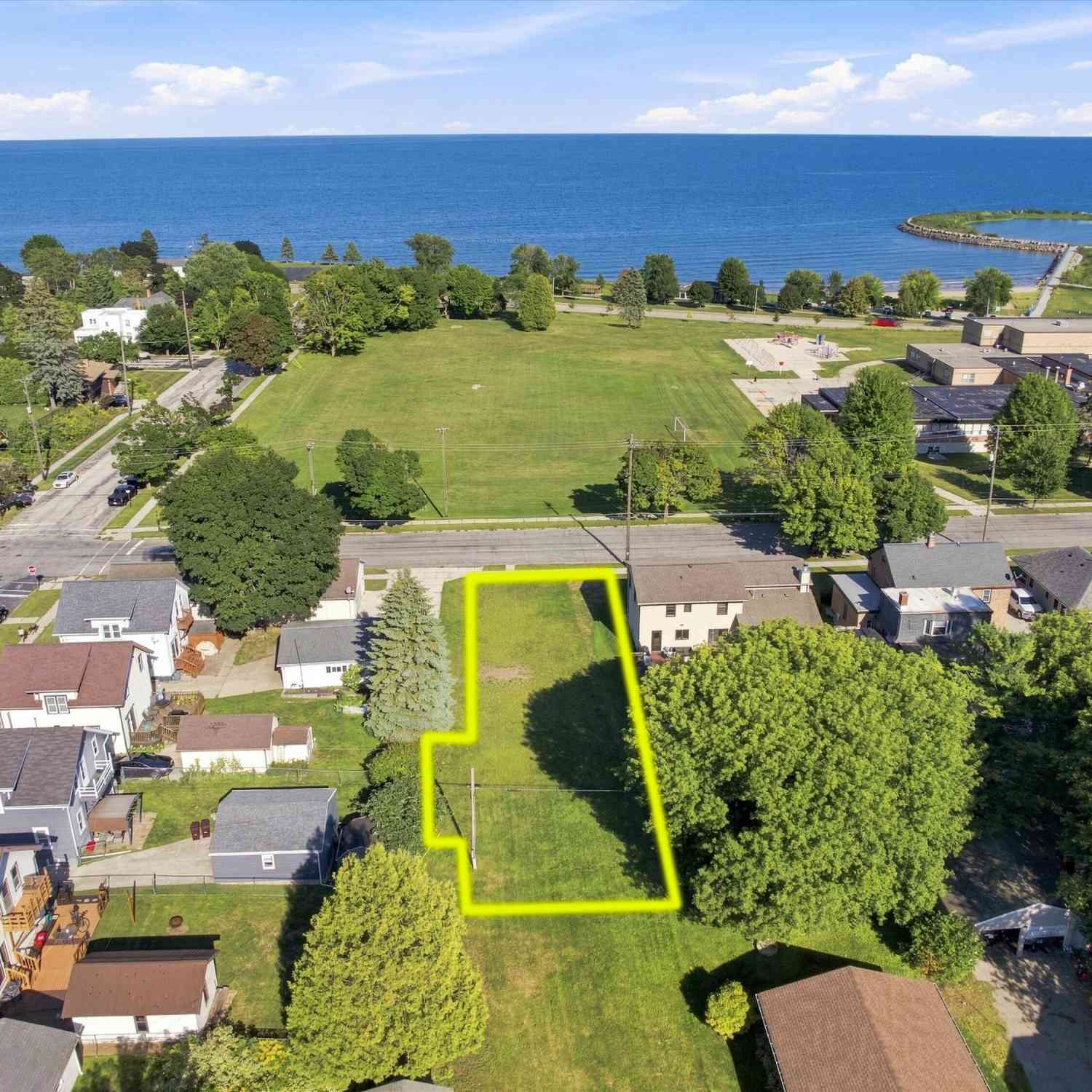 Vacant Land For Sale - 728 N 4th<br/> Manitowoc County, Manitowoc, WI 54220