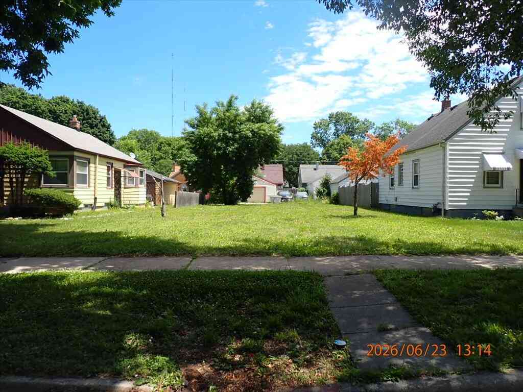 Vacant Land For Sale - 5066 N 24th<br/> Milwaukee, WI 53209