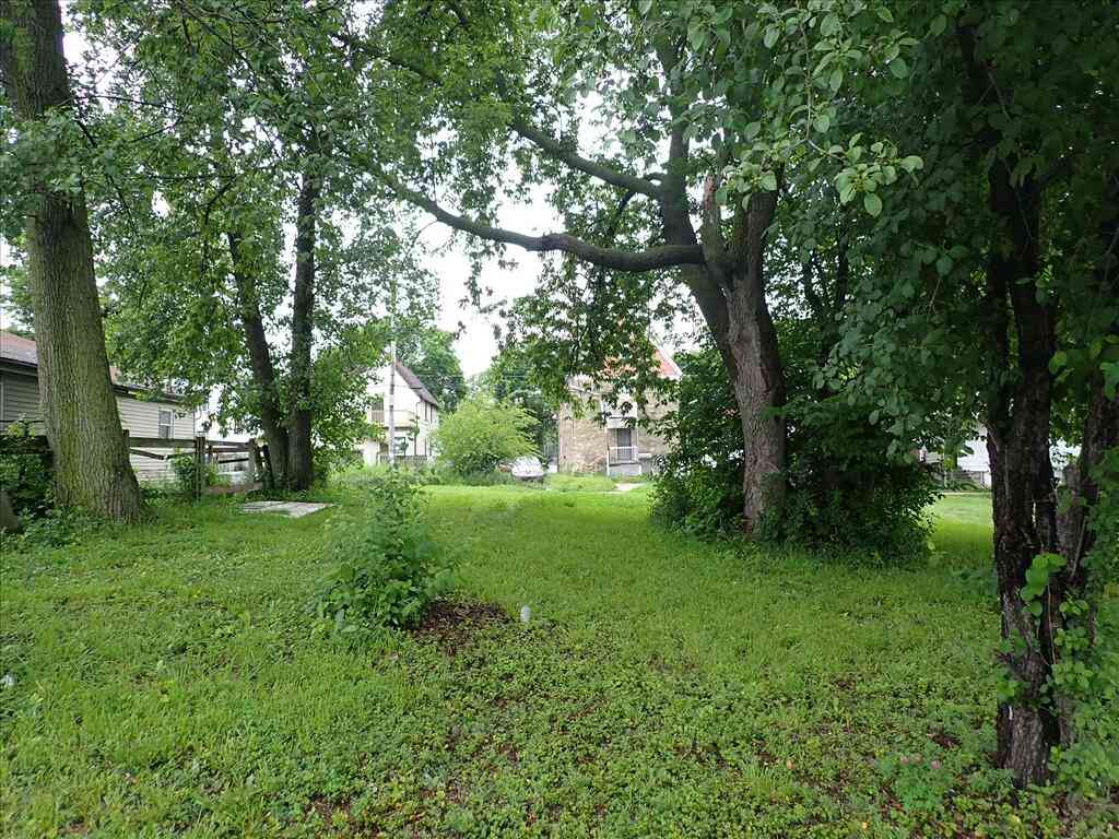 Vacant Land For Sale - 2327 N 8th<br/> Milwaukee, WI 53206
