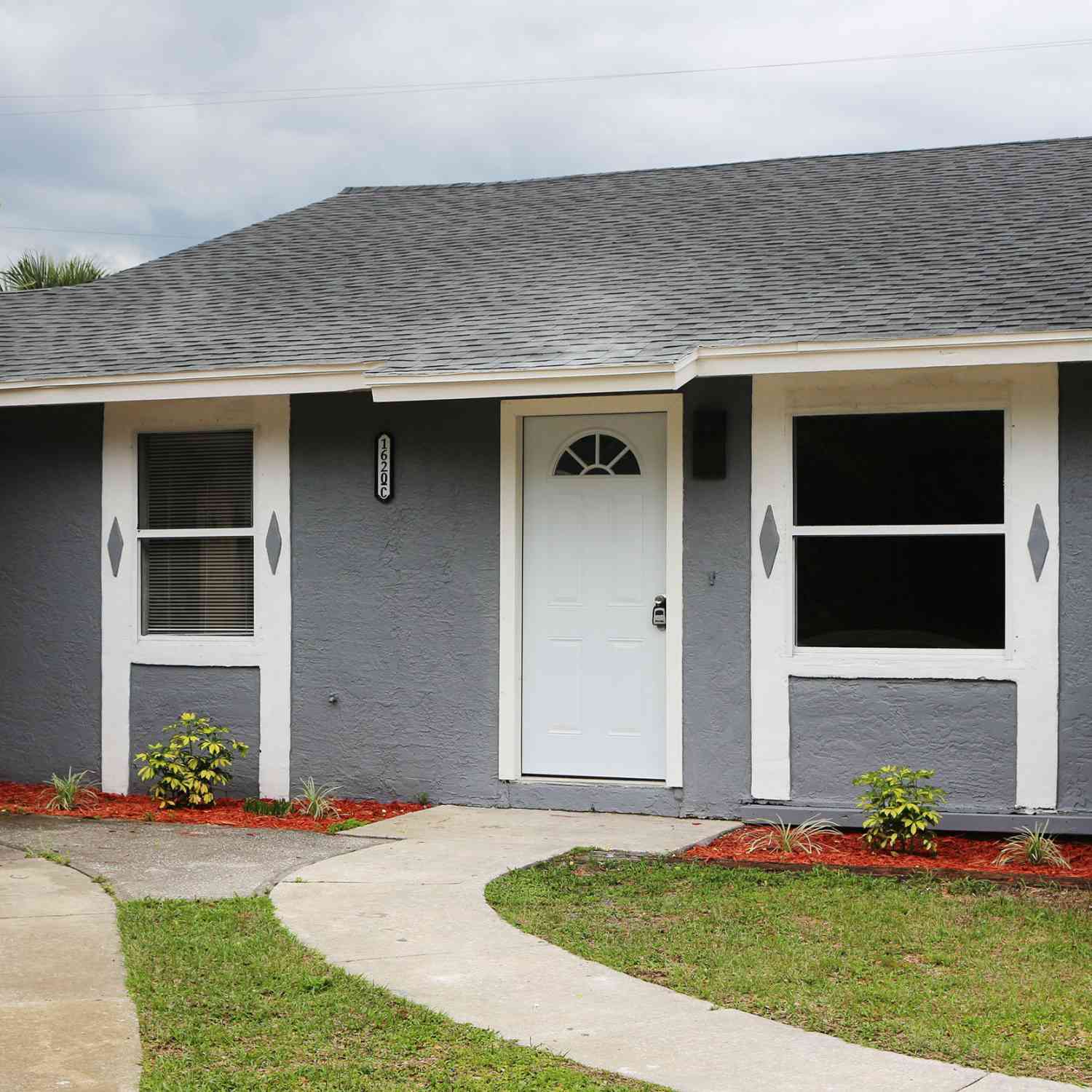 Homes For Sale - 1620 E Espanola Avenue #C<br/> Holly Hill, FL 32117