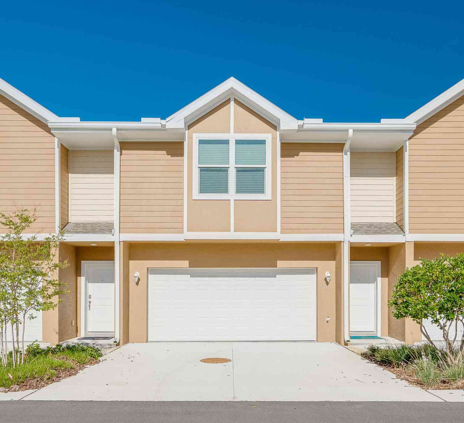 Homes For Sale - 116 Oceans Circle<br/> Daytona Beach Shores, FL 32118