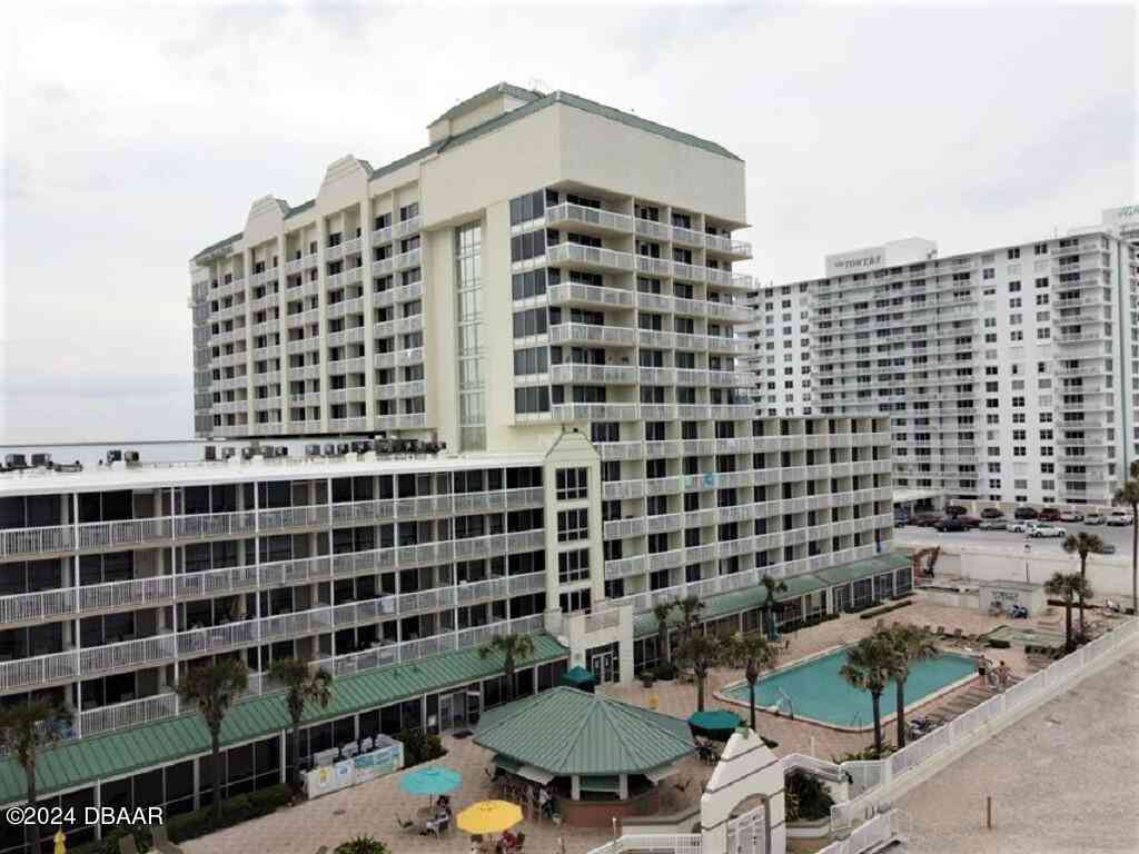 Condo For Sale - 2700 N Atlantic Avenue #309<br/> Daytona Beach, FL 32118