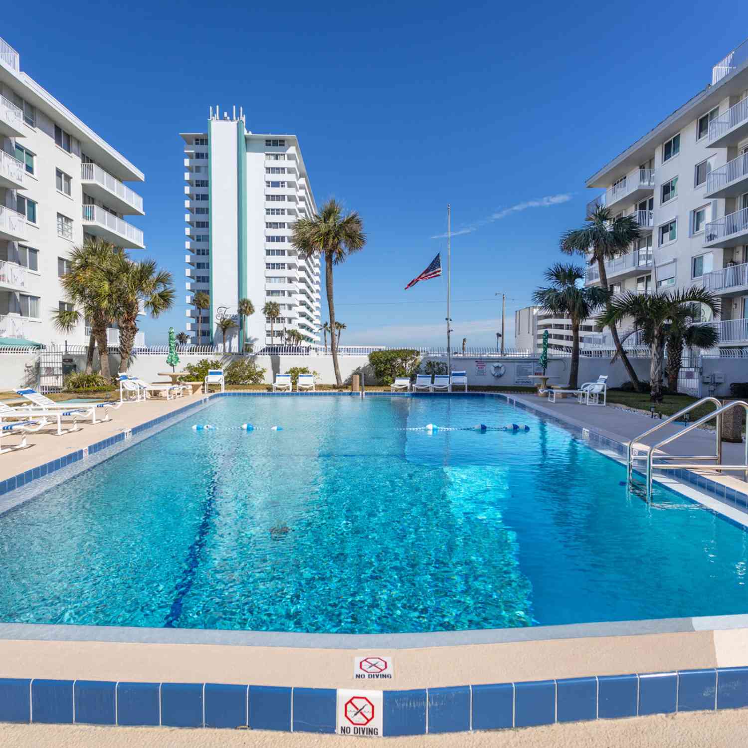 Condo For Sale - 2727 N Atlantic Avenue #109<br/> Daytona Beach, FL 32118