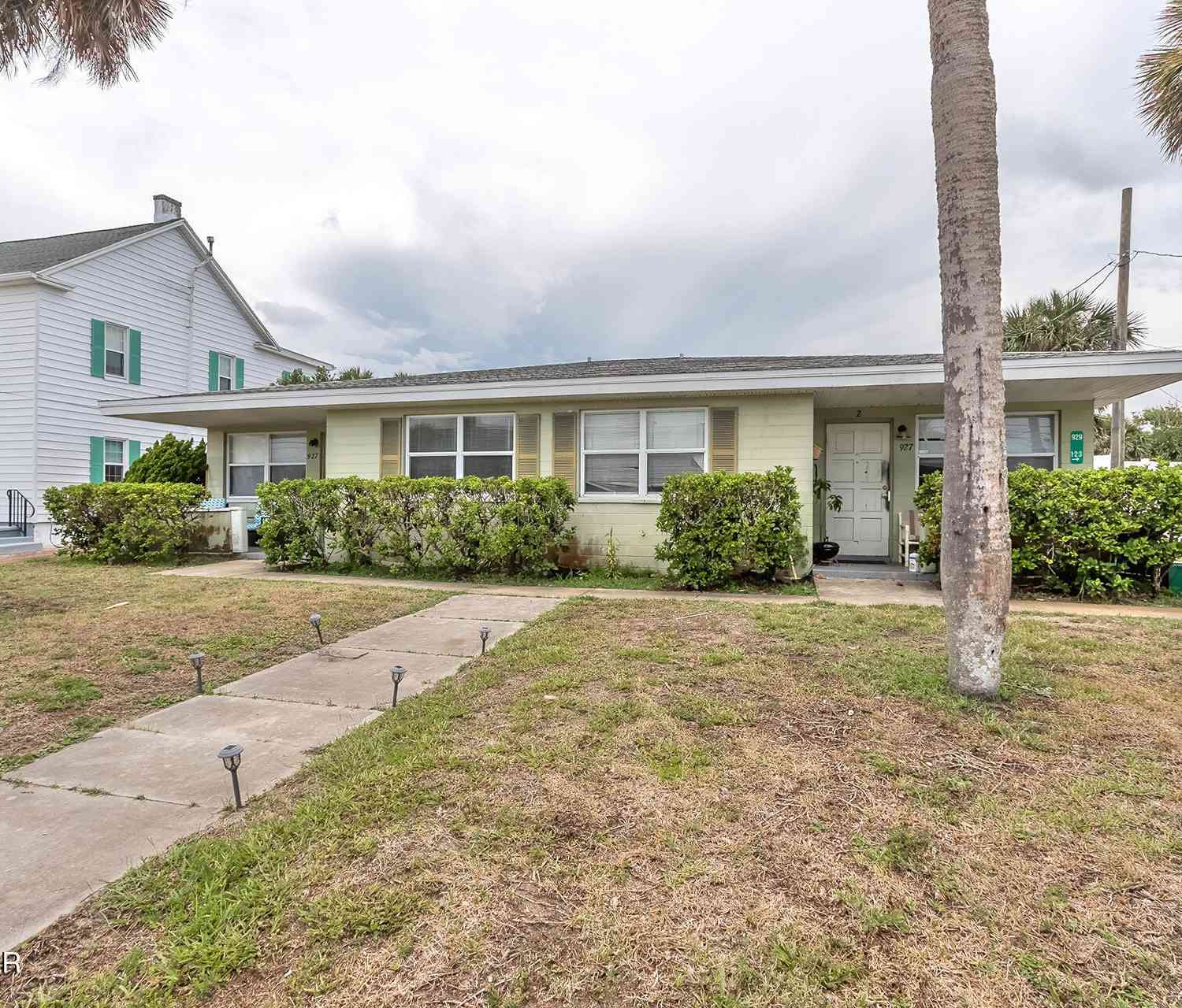 Multifamily For Rent - 927 N Grandview Avenue<br/> Daytona Beach, FL 32118