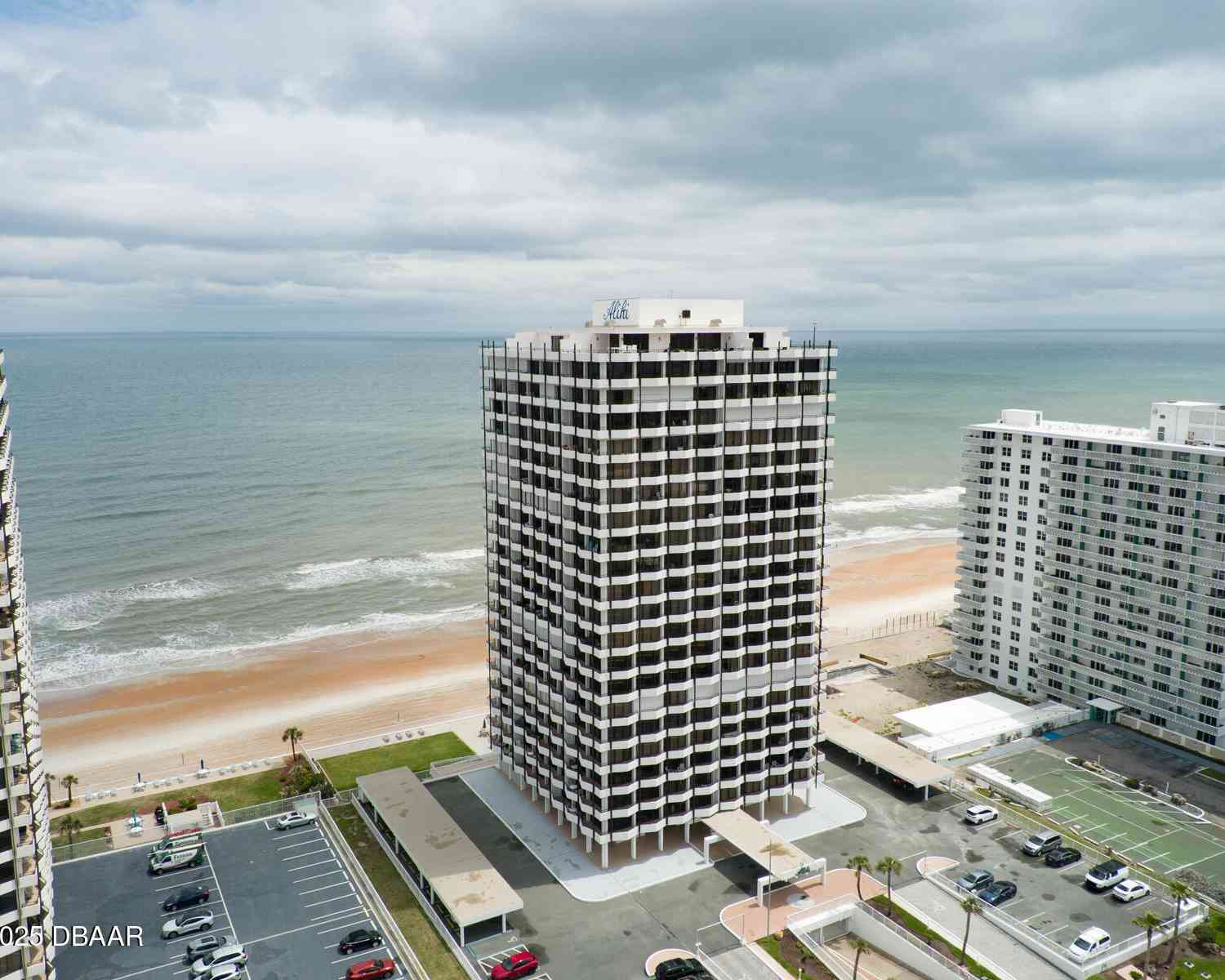 Condo For Sale - 2828 N Atlantic Avenue #305<br/> Daytona Beach, FL 32118