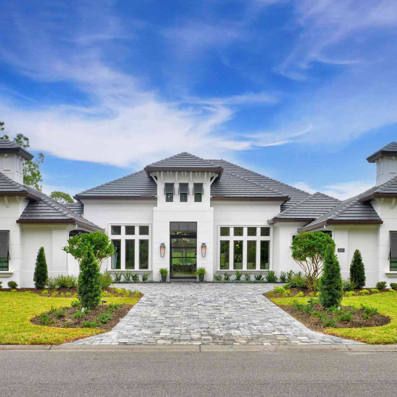 Homes For Sale - 1009 Sudbury Lane<br/> Ormond Beach, FL 32174