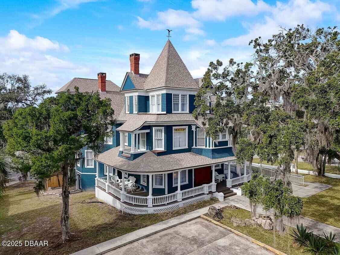 Multifamily For Rent - 404 S Ridgewood Avenue<br/> Daytona Beach, FL 32114