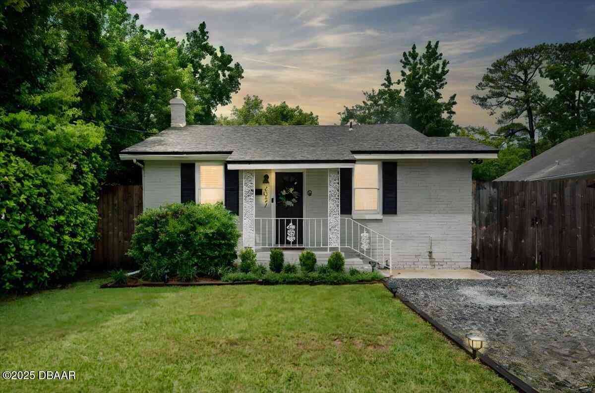 Homes For Sale - 2057 Huntsford Road<br/> Duval County, Jacksonville, FL 32207