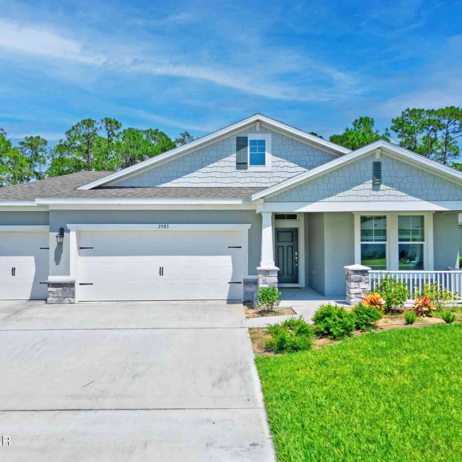 Homes For Sale - 2983 Monaghan Drive<br/> Ormond Beach, FL 32174