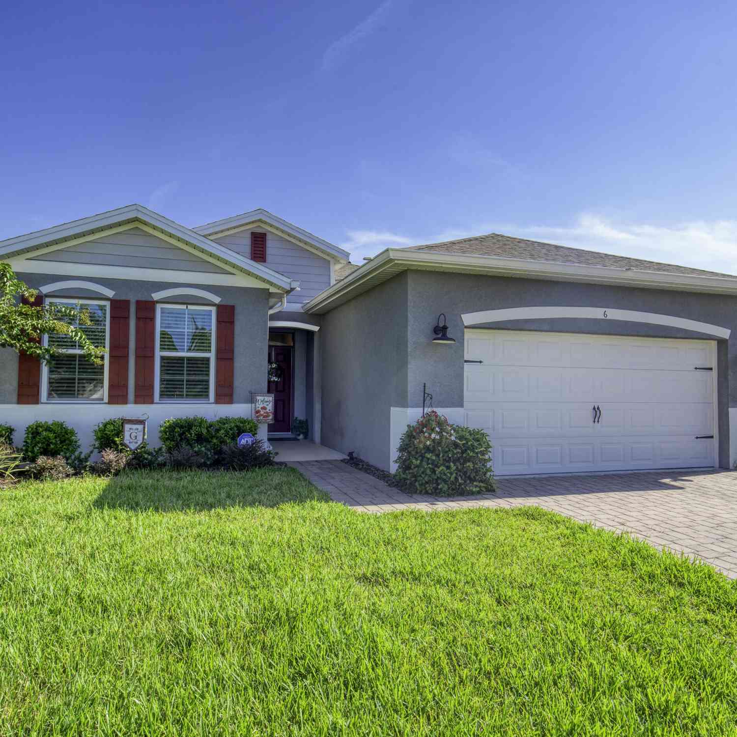 Homes For Sale - 6 Fox Lair Court<br/> Ormond Beach, FL 32174