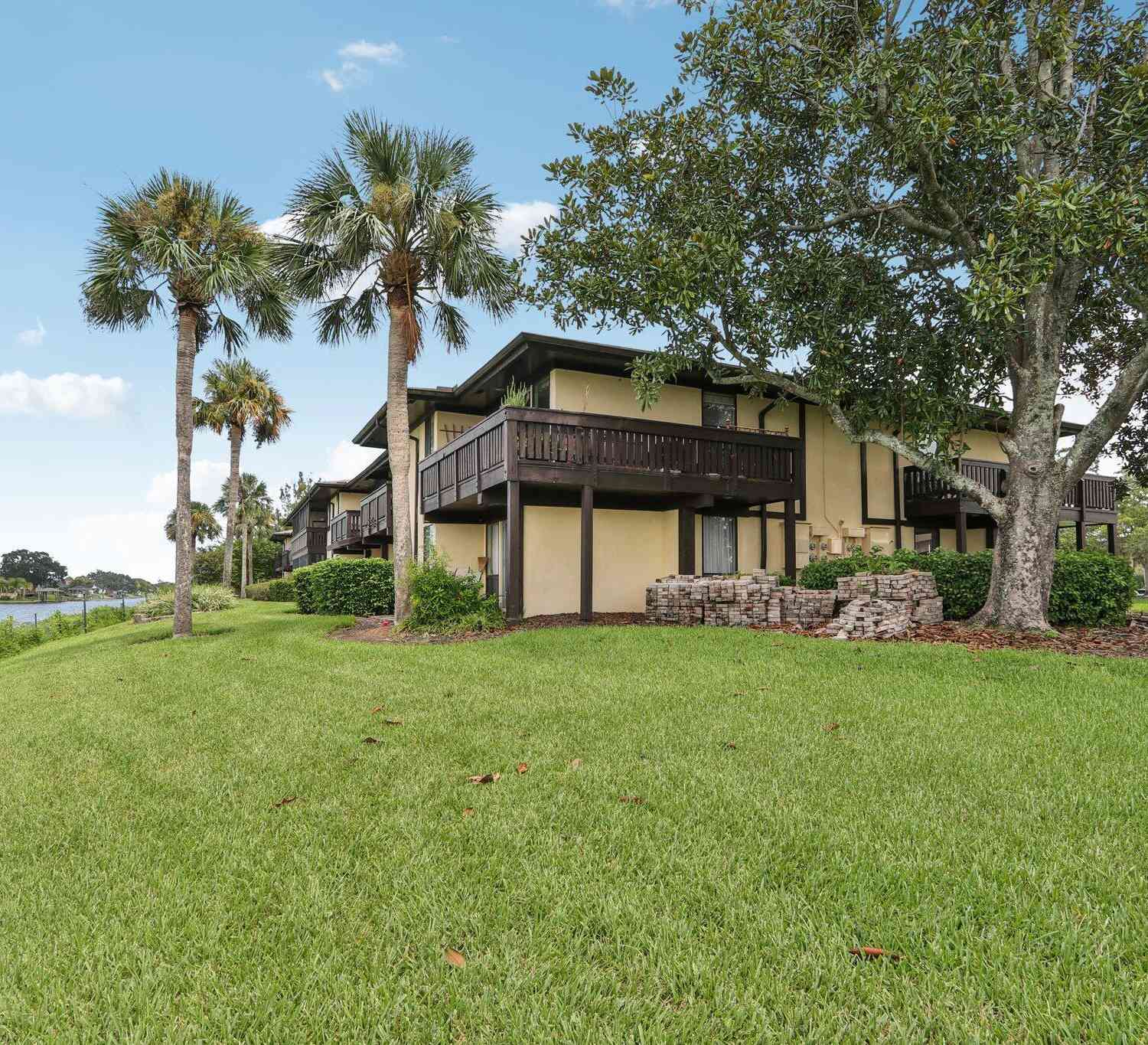 Condo For Sale - 46 Club House Drive #108<br/> Palm Coast, FL 32137