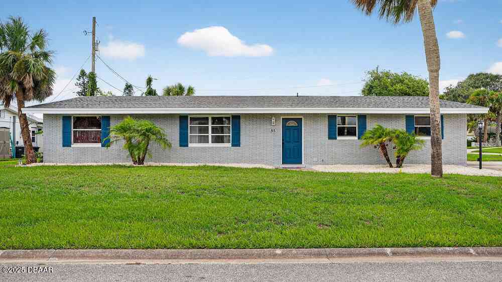 Homes For Sale - 85 Country Club Drive<br/> Ormond Beach, FL 32176