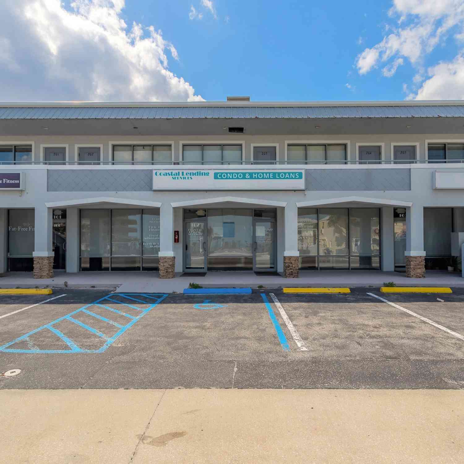 Condo For Rent - 3624 S Atlantic Avenue #203<br/> Daytona Beach Shores, FL 32118