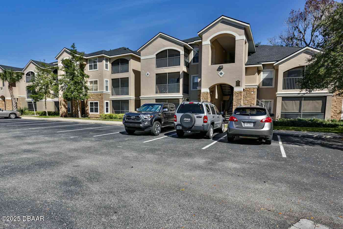 Condo For Sale - 940 Village Trail #6-109<br/> Port Orange, FL 32127