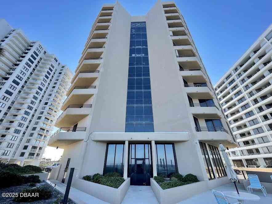Condo For Sale - 3023 S Atlantic Avenue #1102<br/> Daytona Beach, FL 32118