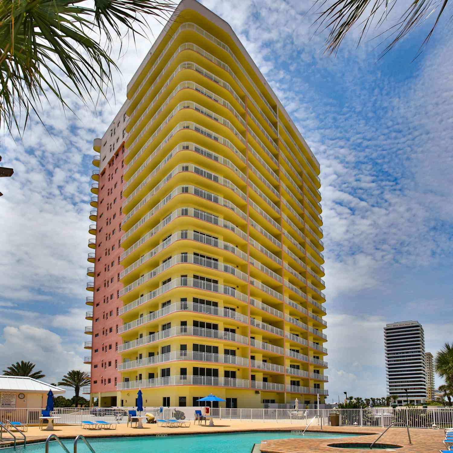 Condo For Sale - 1900 N Atlantic Avenue #1603<br/> Daytona Beach, FL 32118