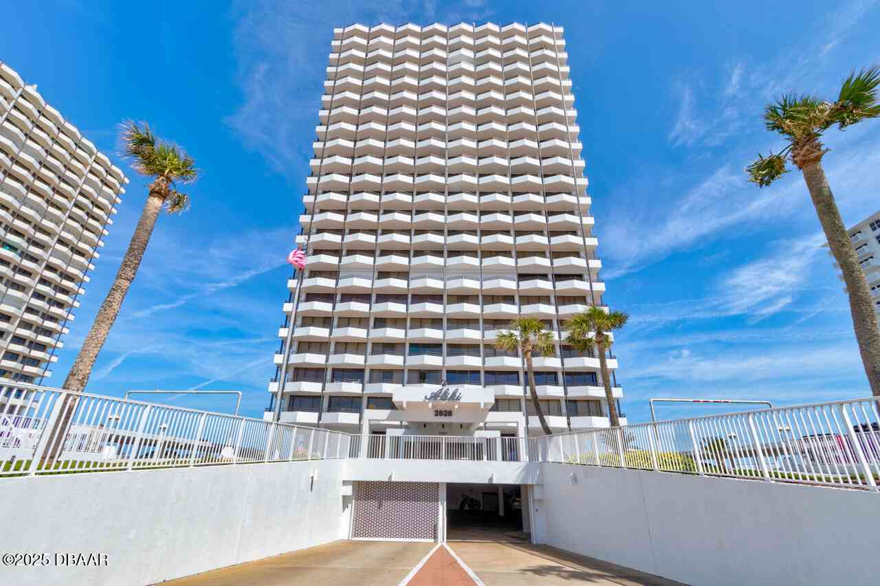 Condo For Sale - 2828 N Atlantic Avenue #303<br/> Daytona Beach, FL 32118