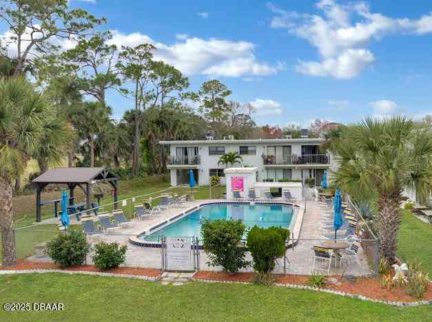 Condo For Sale - 1504 Virginia Avenue #203<br/> Daytona Beach, FL 32114