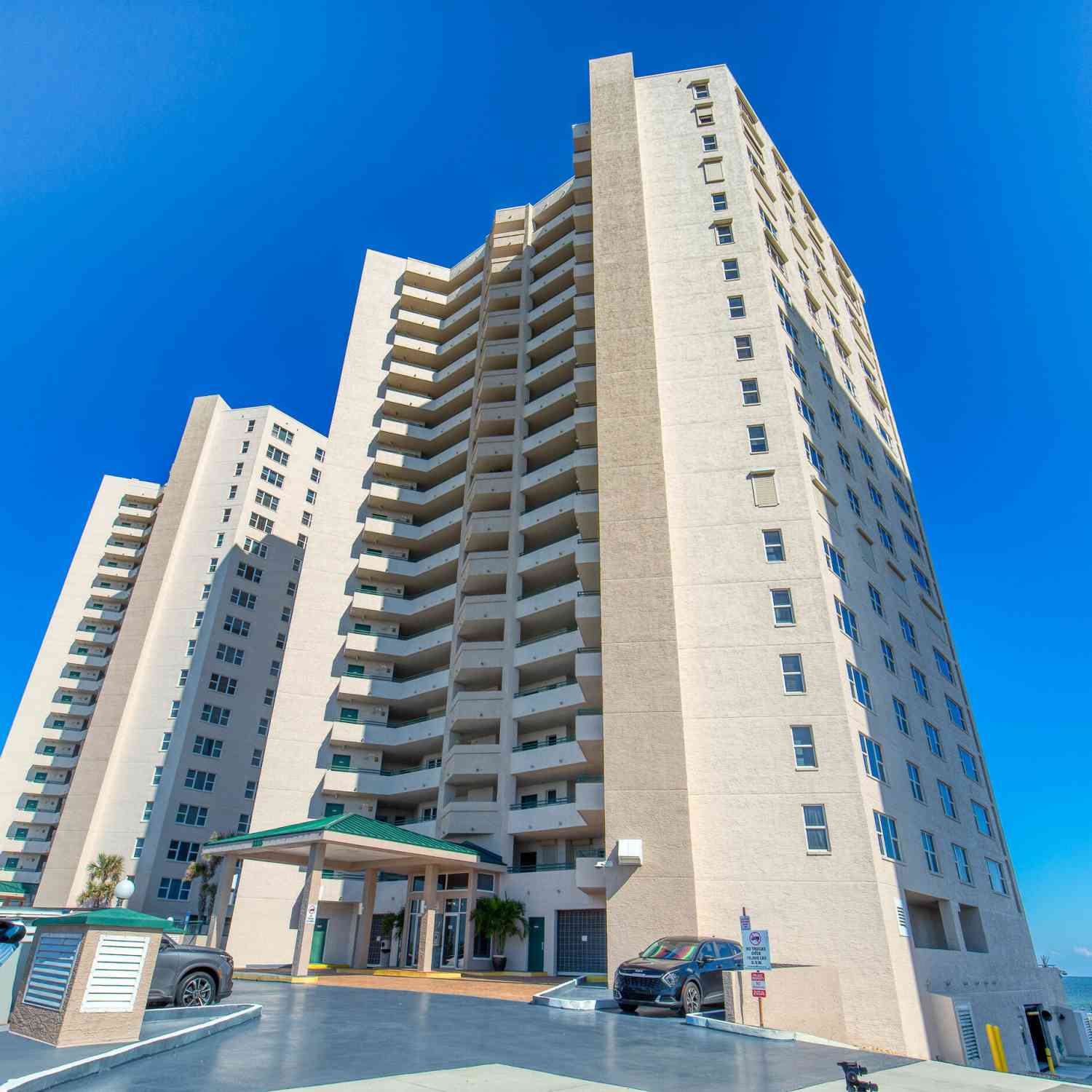 Condo For Sale - 3315 S Atlantic Avenue #705<br/> Daytona Beach Shores, FL 32118
