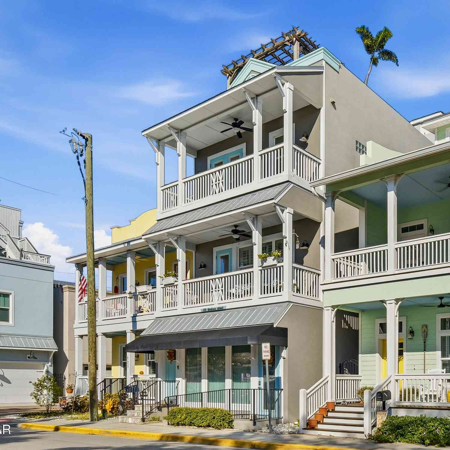 Condo For Sale - 119 Faulkner Street<br/> New Smyrna Beach, FL 32168