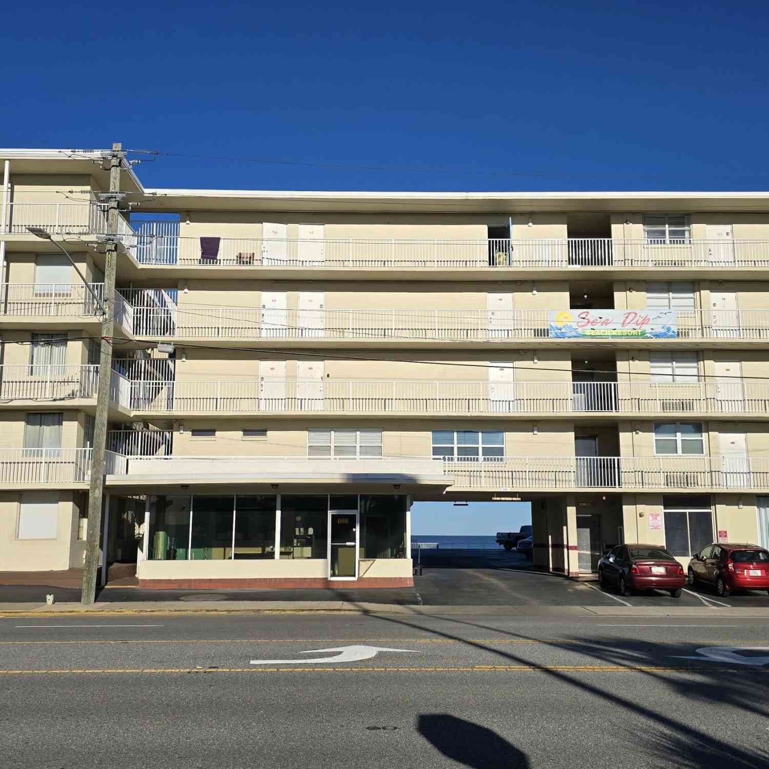 Condo For Sale - 1233 S Atlantic Avenue #306<br/> Daytona Beach, FL 32118