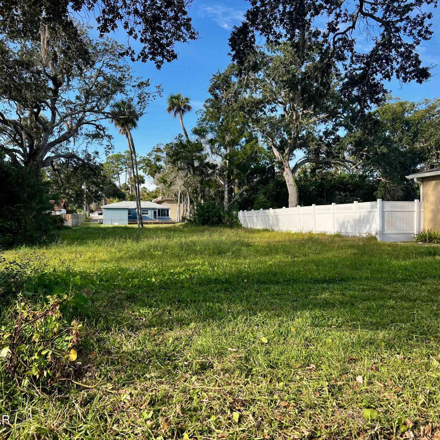 Vacant Land For Sale - 930 S Beach Street<br/> Daytona Beach, FL 32114