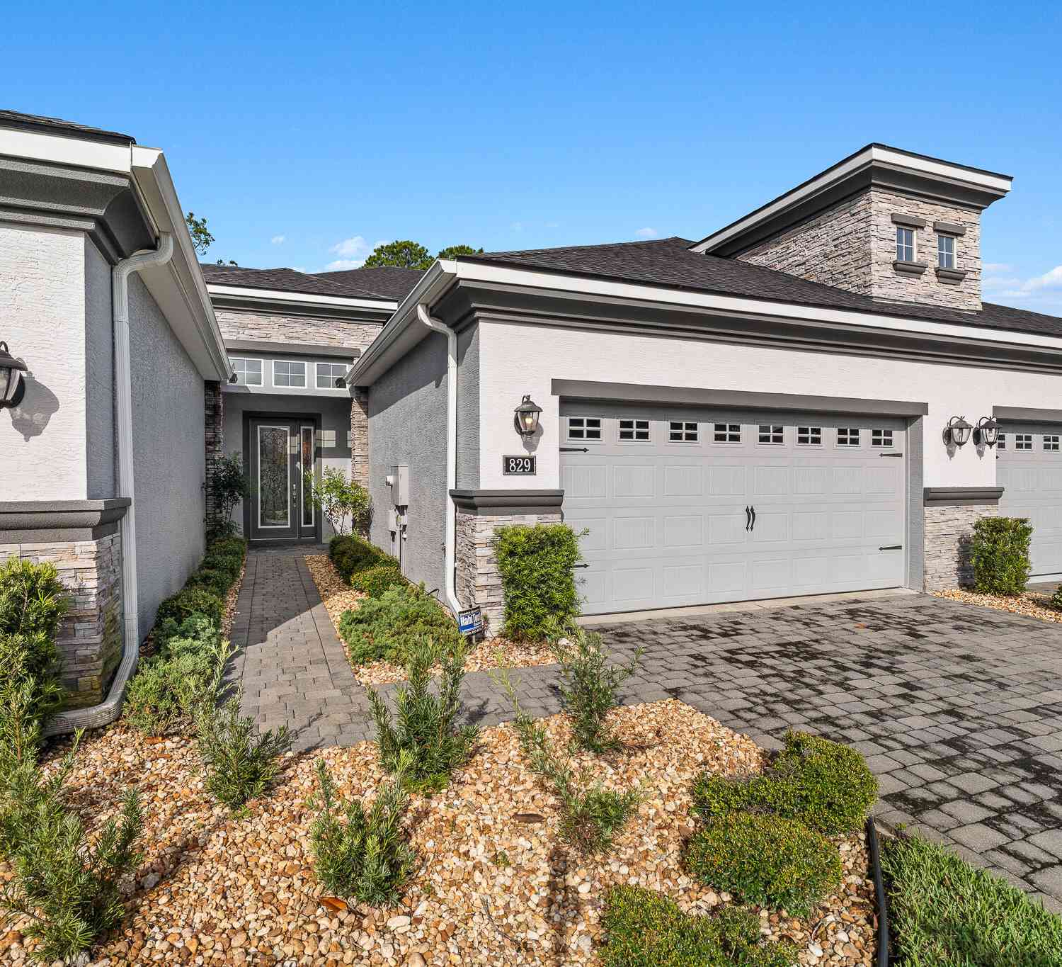 Townhouse For Rent - 829 Pinewood Drive<br/> Ormond Beach, FL 32174