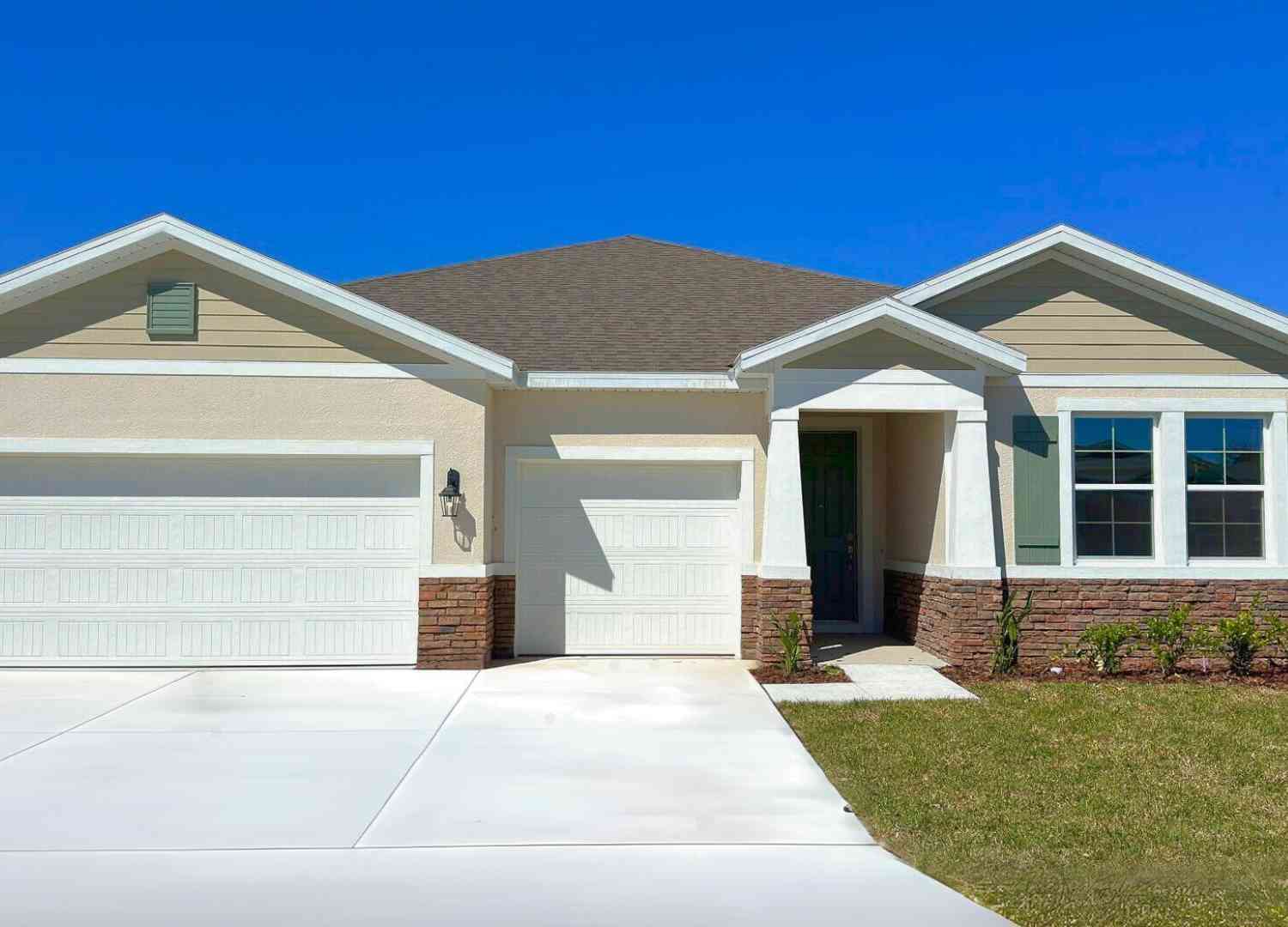 Homes For Sale - 3365 Arch Avenue<br/> Ormond Beach, FL 32174