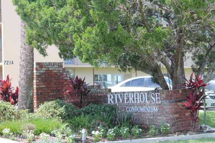 Condo For Rent - 719 S Beach Street #304<br/> Daytona Beach, FL 32114