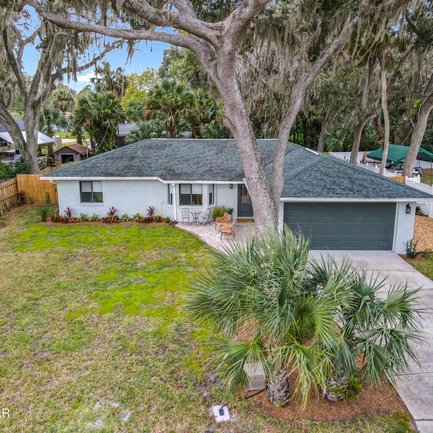 Homes For Sale - 3410 Mango Tree Drive<br/> Edgewater, FL 32141